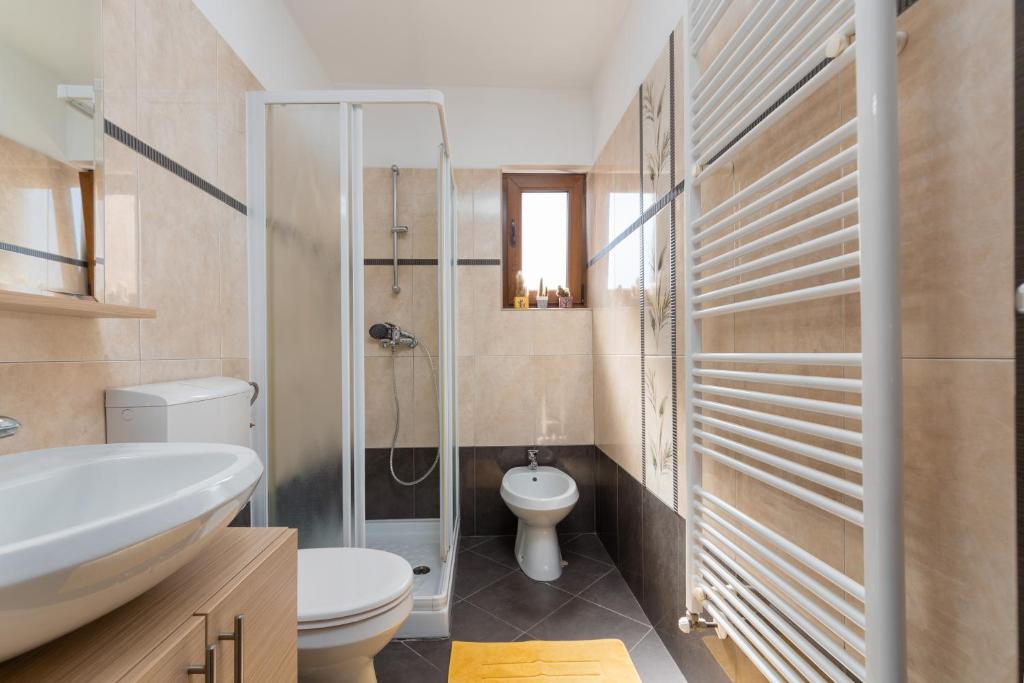 Koupelna v ubytování Luxury 3 Bedroom Apartment