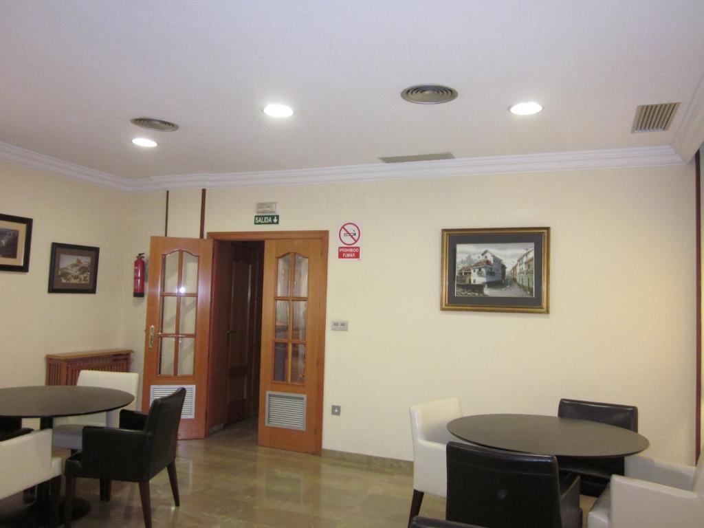 Hotel Elena María - Resim 13