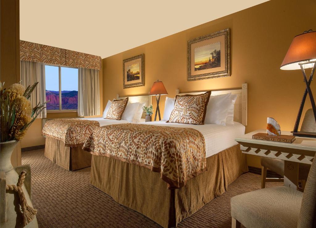 Postel nebo postele na pokoji v ubytování Capitol Reef Resort