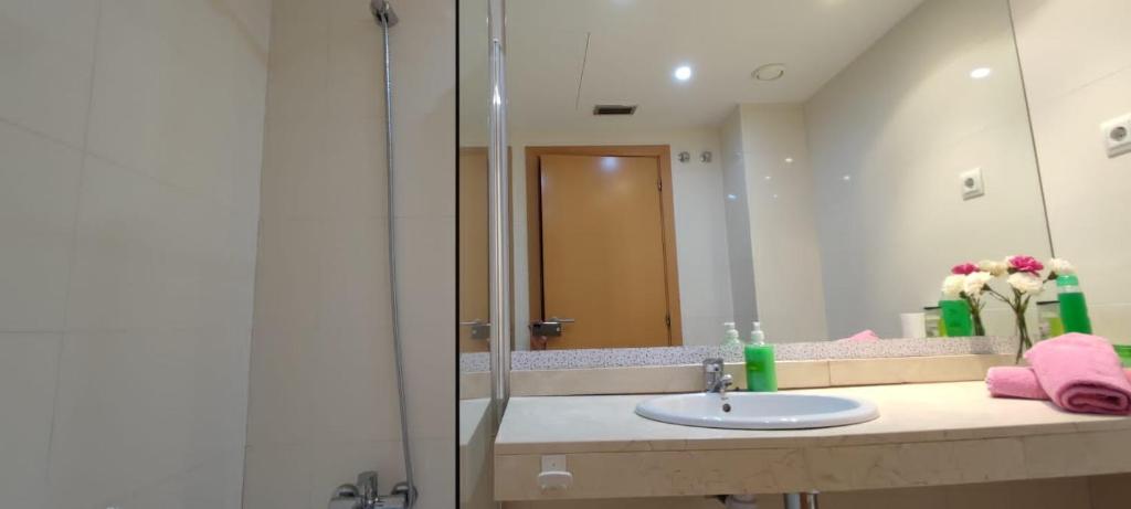Kúpeľňa v ubytovaní Europa - Fira Barcelona Apartment