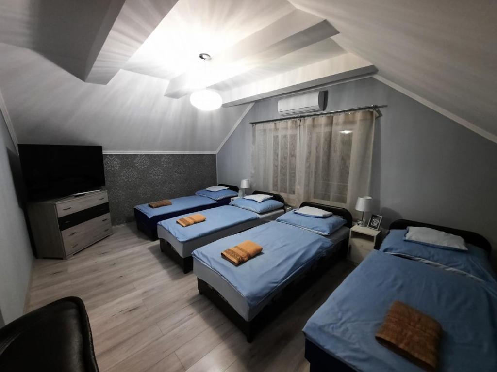 Borostyán Panzió - Viervoudige Kamer Met Eigen Badkamer