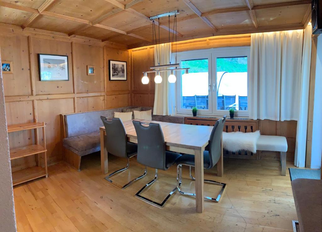 Posezení v ubytování Ferienhaus Freizeit
