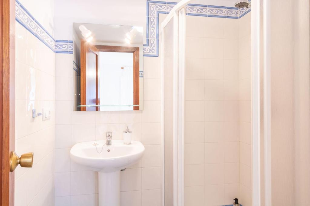El Salvador City Center Suite by Valcambre, Seville – Updated ...