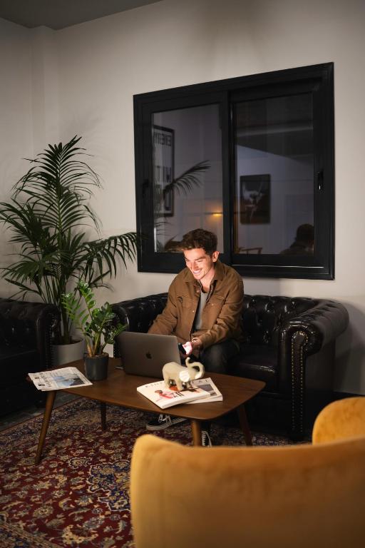 Play Theatrou Athens - Resim 20