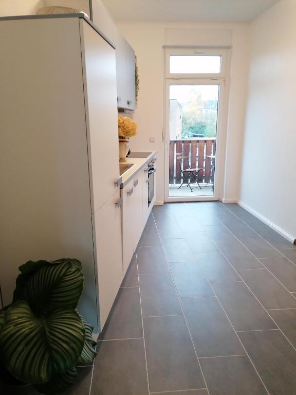 Sleep & Living FeWo Aschersleben ehem Apt BonaLoca - Apartamento De Dos Dormitorios