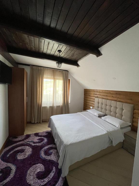 Vila Deluț - Family Room With Private Bathroom