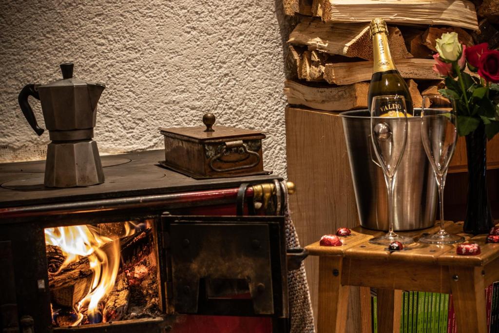 Příslušenství pro přípravu čaje a kávy v ubytování Chalet Aargovia