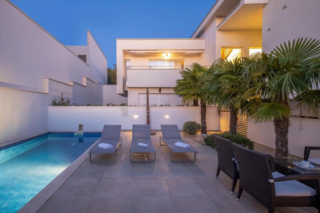 ADRIATIC DREAM - Luxury Apartment & Private Pool only for You