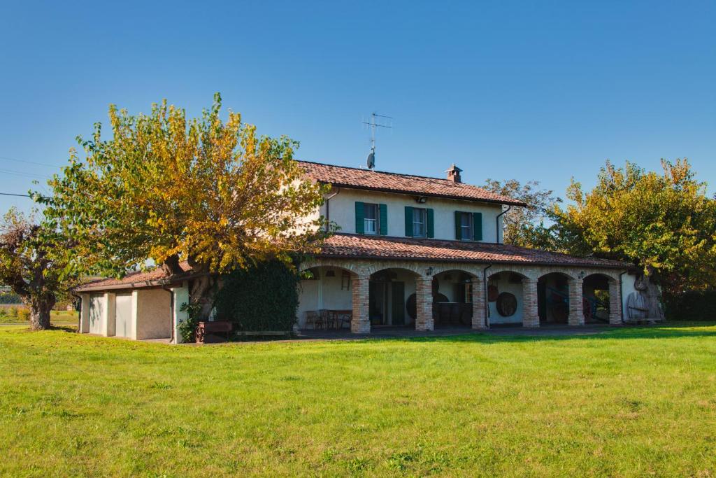 A garden outside La Fattoria