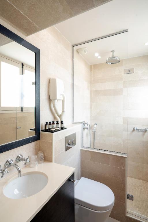 Hotel Saint-Louis Pigalle - Resim 9