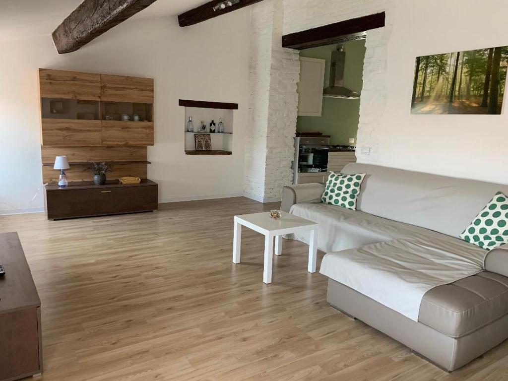 Kuchyňa alebo kuchynka v ubytovaní La casa di Manu