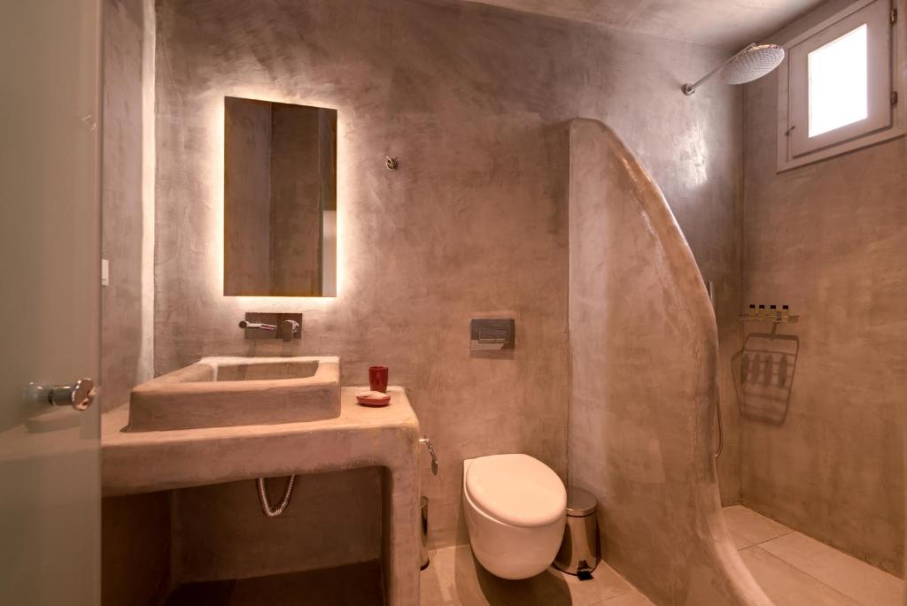 The Muses of Santorini Private Jacuzzi Suites - 2