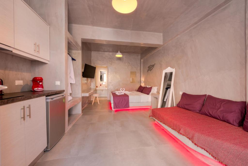 The Muses of Santorini Private Jacuzzi Suites - 18