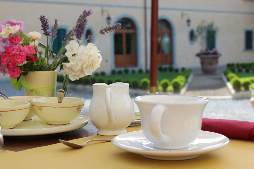 Príslušenstvo na prípravu kávy alebo čaju v ubytovaní La Cantina Relais - Fattoria Il Cipresso