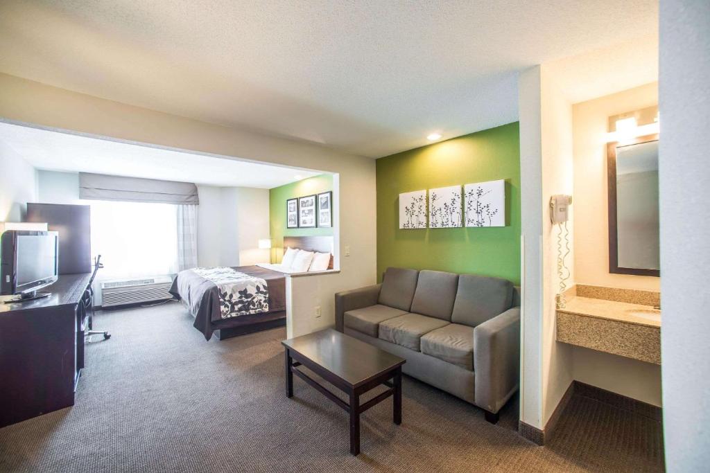 Sleep Inn Decatur I-72 - King Suite - Non-Smoking