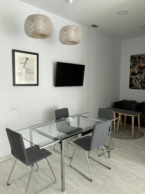TV a/nebo společenská místnost v ubytování Coworking Studio