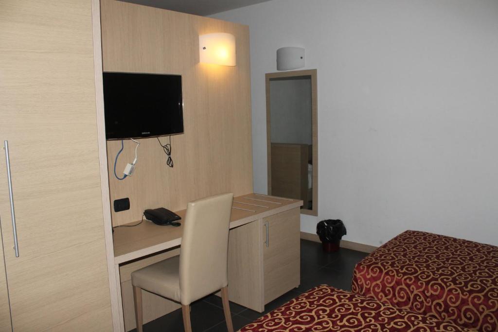 TV a/nebo společenská místnost v ubytování Hotel Eridano