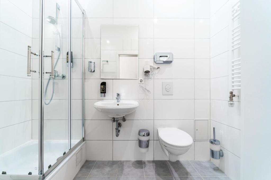 Upper Room Hotel Kurfürstendamm - Resim 8