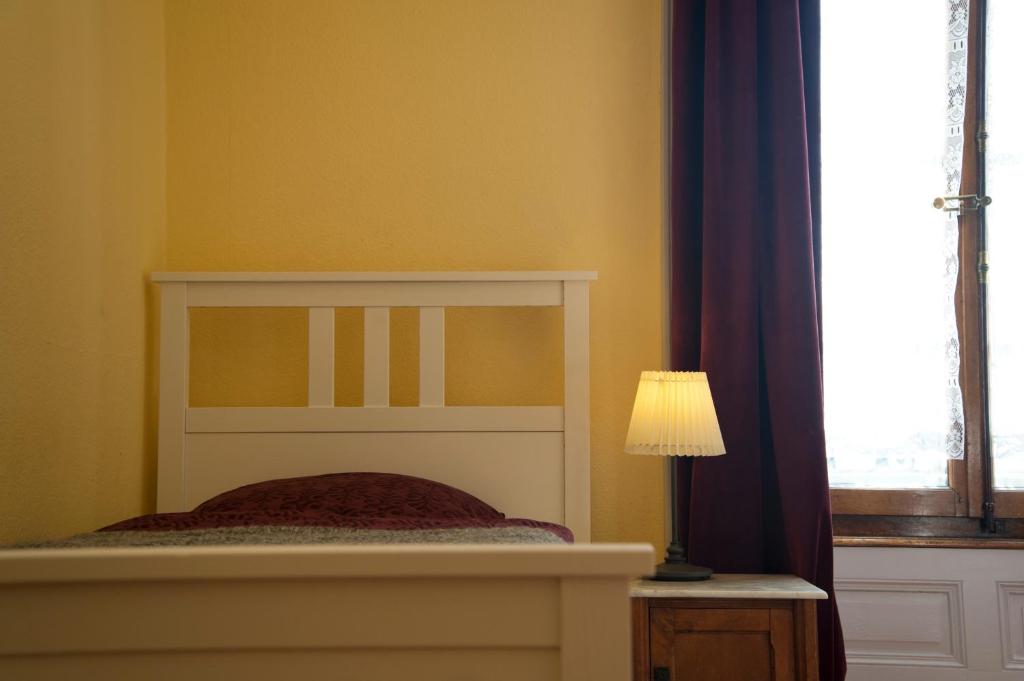 
Single Room with Shared Bathroom
