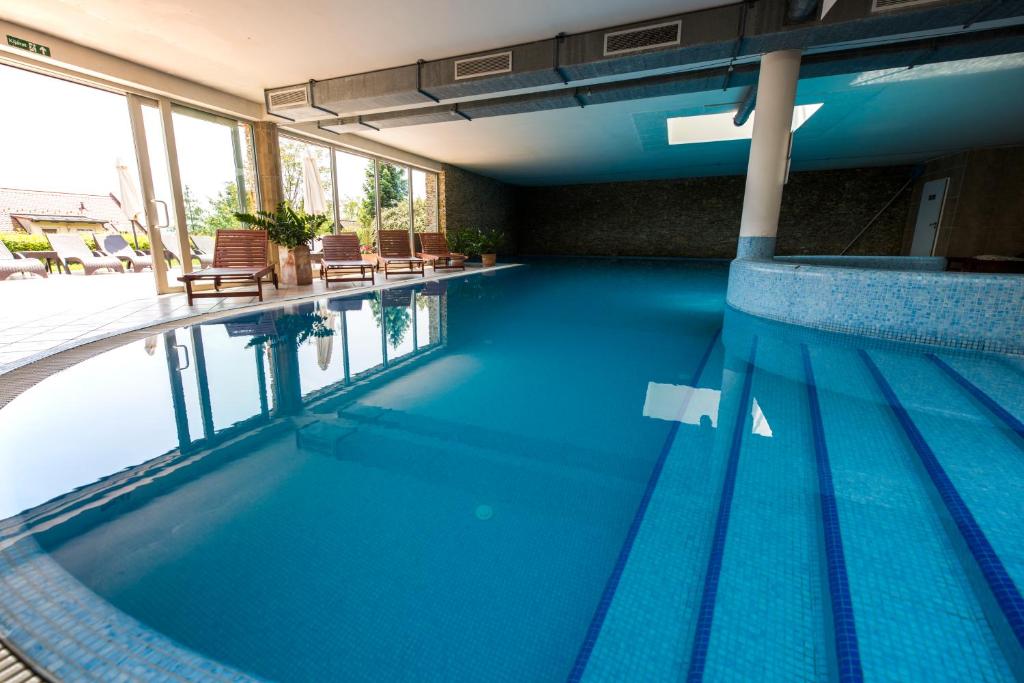 Bazén v ubytování Echo Residence All Suite Hotel nebo v jeho okolí
