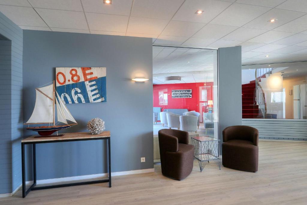 Posezení v ubytování Best Western Hôtel Le Bellevue Quiberon