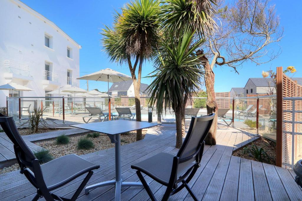 Patio nebo venkovní prostory v ubytování Best Western Hôtel Le Bellevue Quiberon