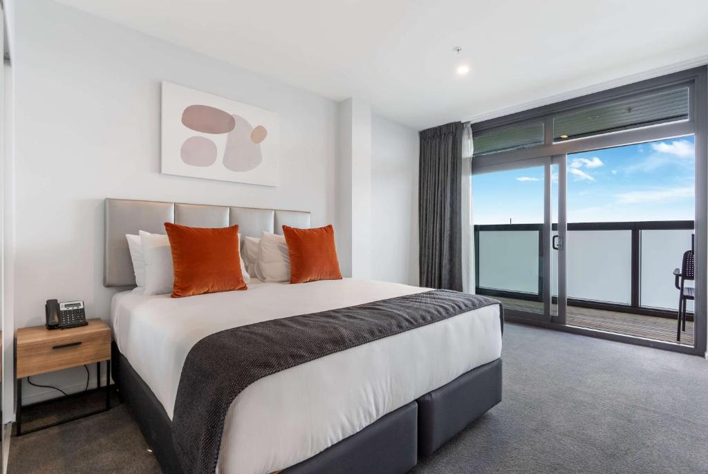 Ramada by Wyndham Newmarket Auckland - Resim 13