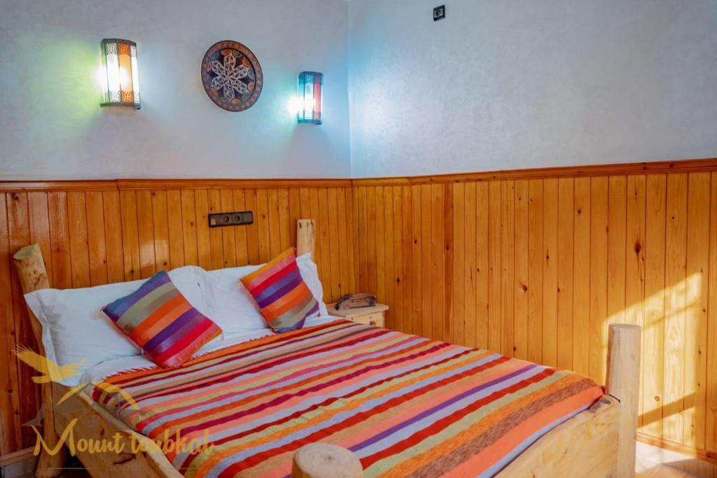 Letto o letti in una camera di Mount Toubkal Lodge