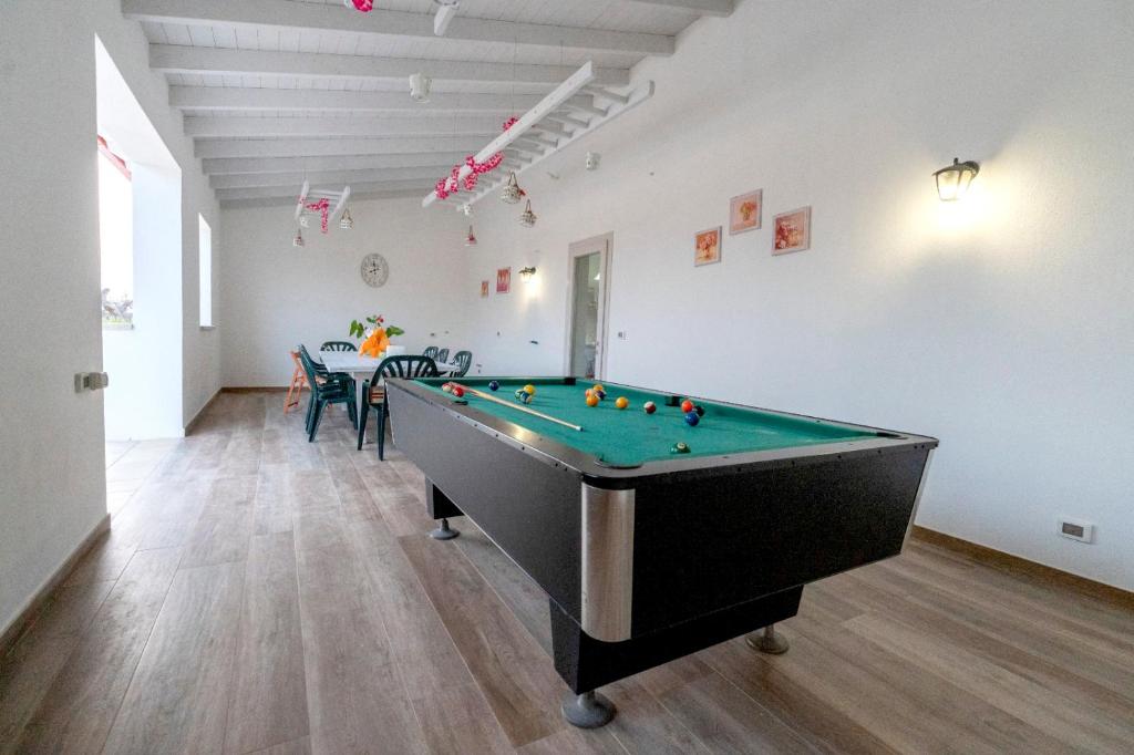 Biliár nebo kulečník v ubytování Villa Salux by HDSalento