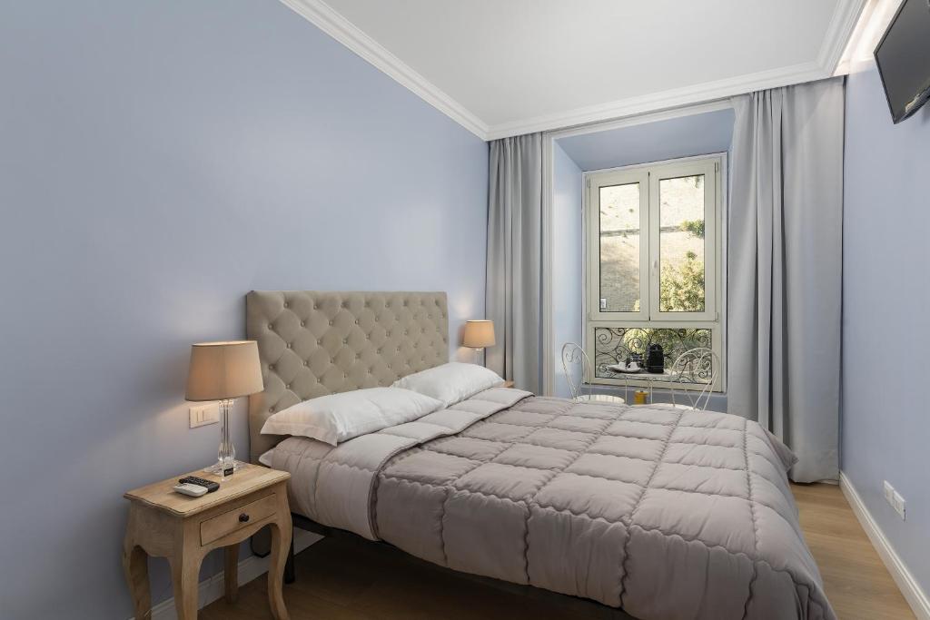 Una cama o camas en una habitación de Rhome Hosting