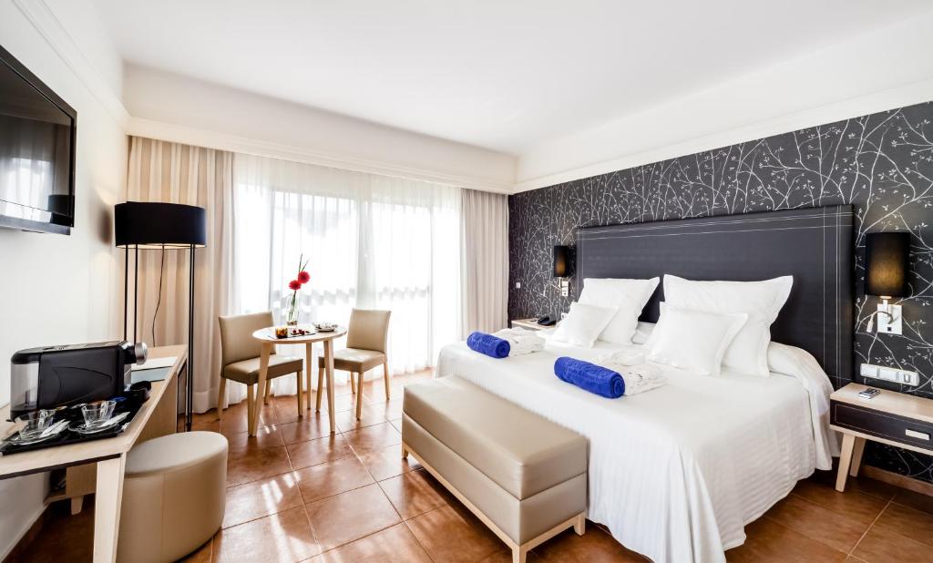 Barceló Corralejo Bay - Adults Only, Corralejo – Updated 2023 ...