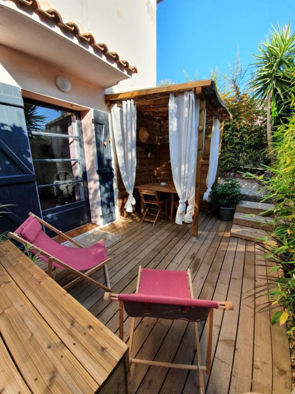 Balkón nebo terasa v ubytování Une Nuit à Bali - Appartement cocooning