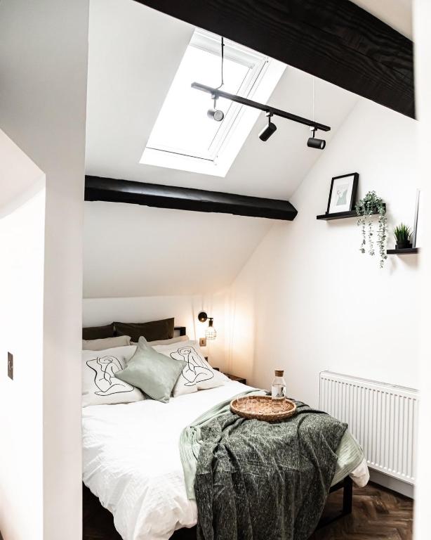 Urban Loft Apartment • 1 Bedroom • Manchester - One-Bedroom Apartment
