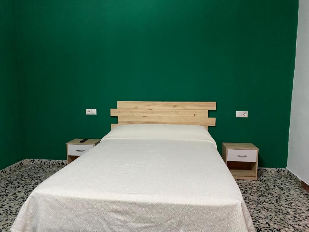 Hostal Grimaldos - Triple Chambre Avec Salle De Bain Privée