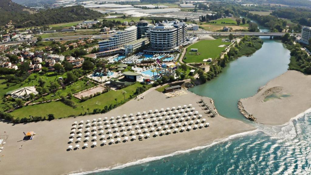 Pohľad z vtáčej perspektívy na ubytovanie Alarcha Hotels & Resort - Ultra All Inc