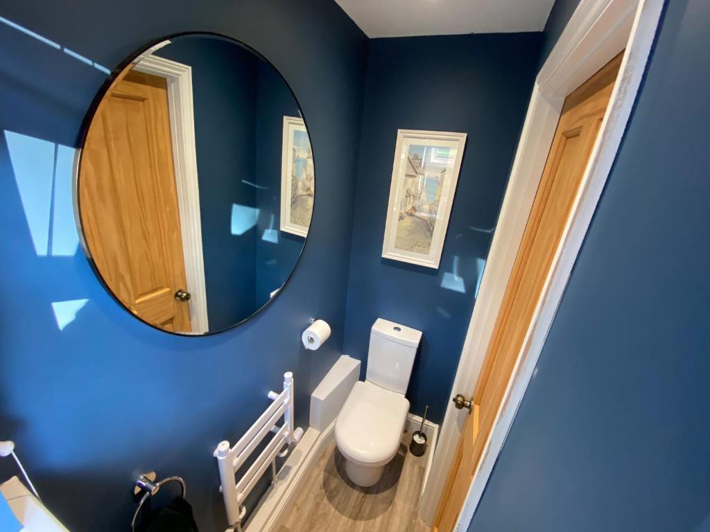 Refurbished Victorian Villa- Free Parking- Sleeps6 8