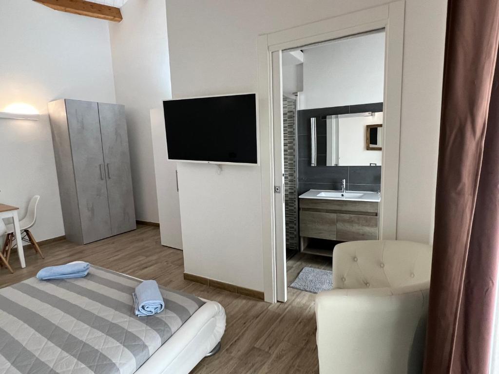 L’ANGELO BIANCO - 6