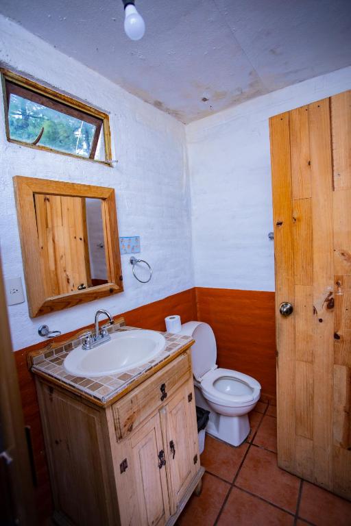 Koupelna v ubytování Cabañas RuizSeñor