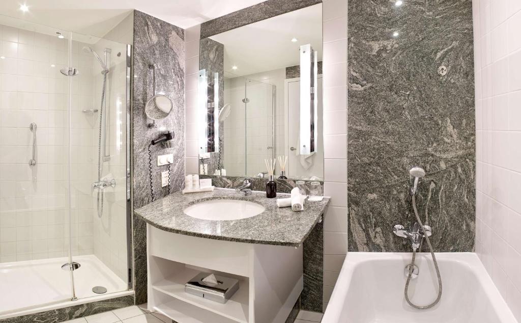 Koupelna v ubytování Van der Valk Hotel Spa
