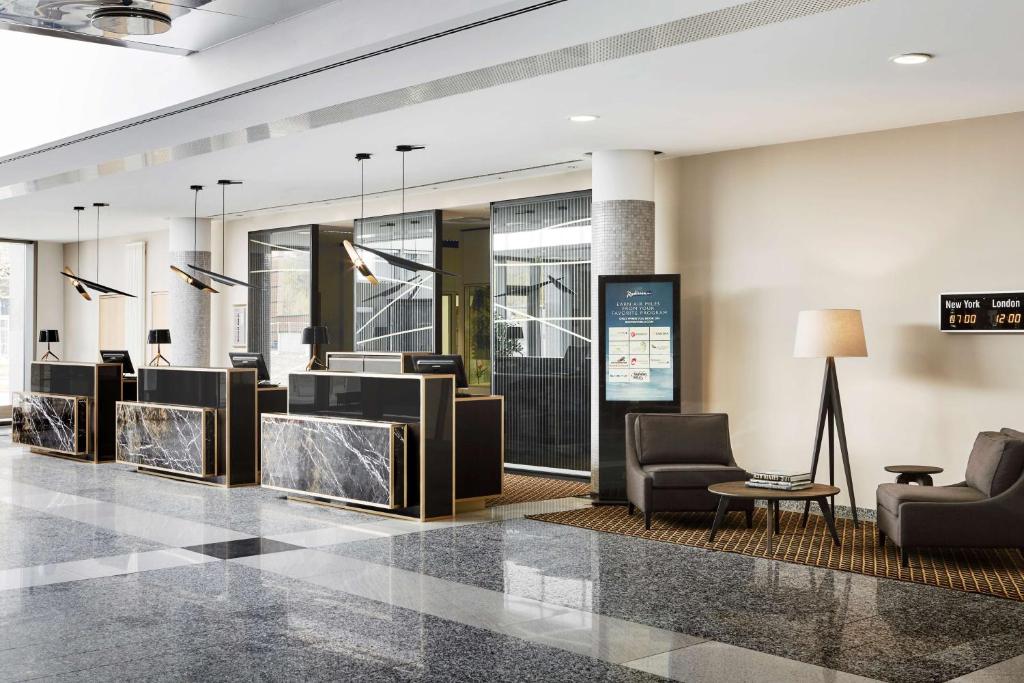 Posezení v ubytování Radisson Blu Hotel Hannover