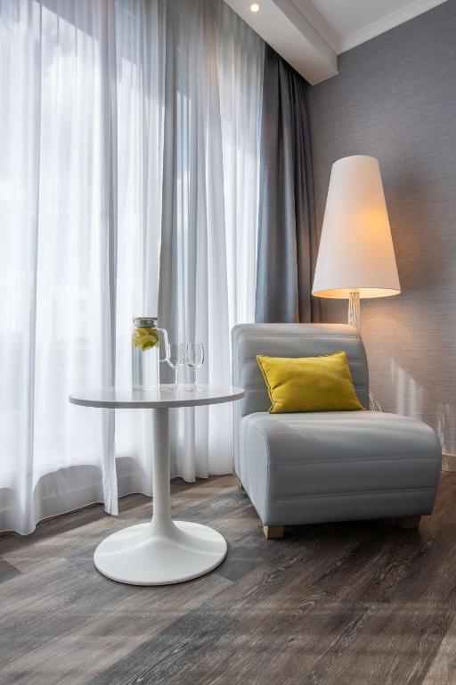 Posezení v ubytování Radisson Blu Hotel Hannover
