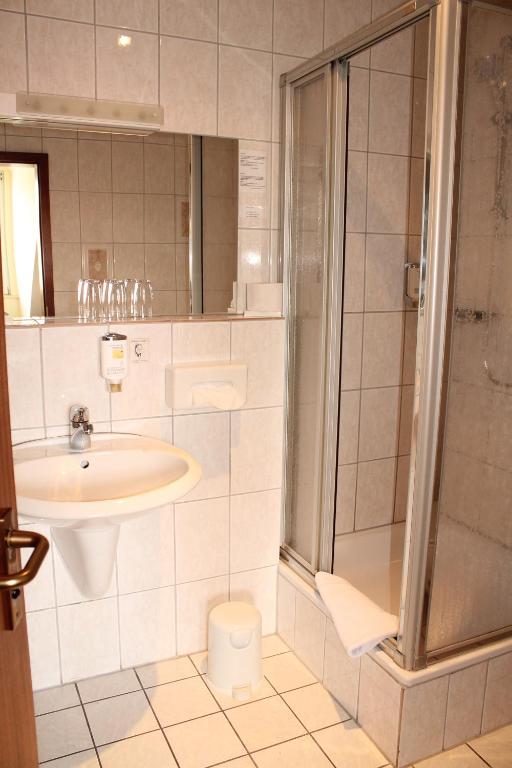 Koupelna v ubytování Hotel Anhalt