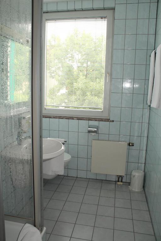 Koupelna v ubytování Hotel Anhalt