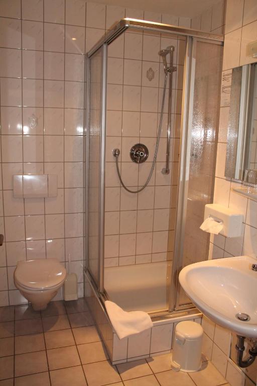 Koupelna v ubytování Hotel Anhalt