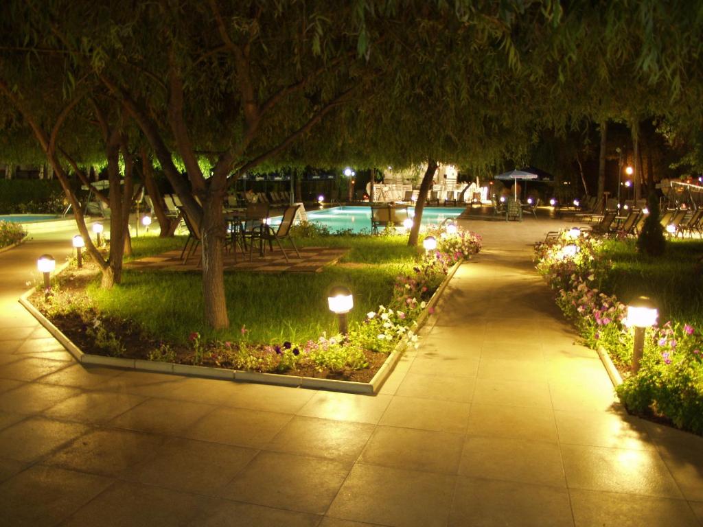 Zahrada ubytování Cocor Spa Hotel