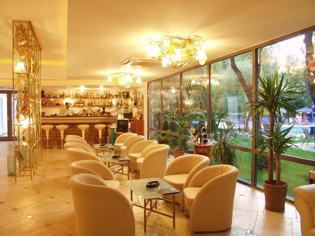 Posezení v ubytování Cocor Spa Hotel