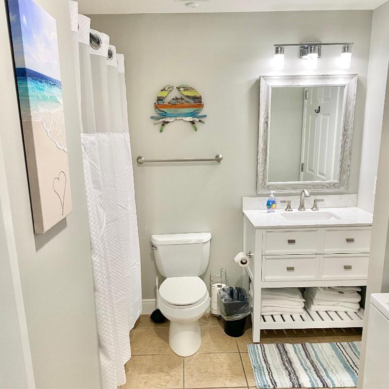 Ένα μπάνιο στο 122 Seascape Dr Unit 1406