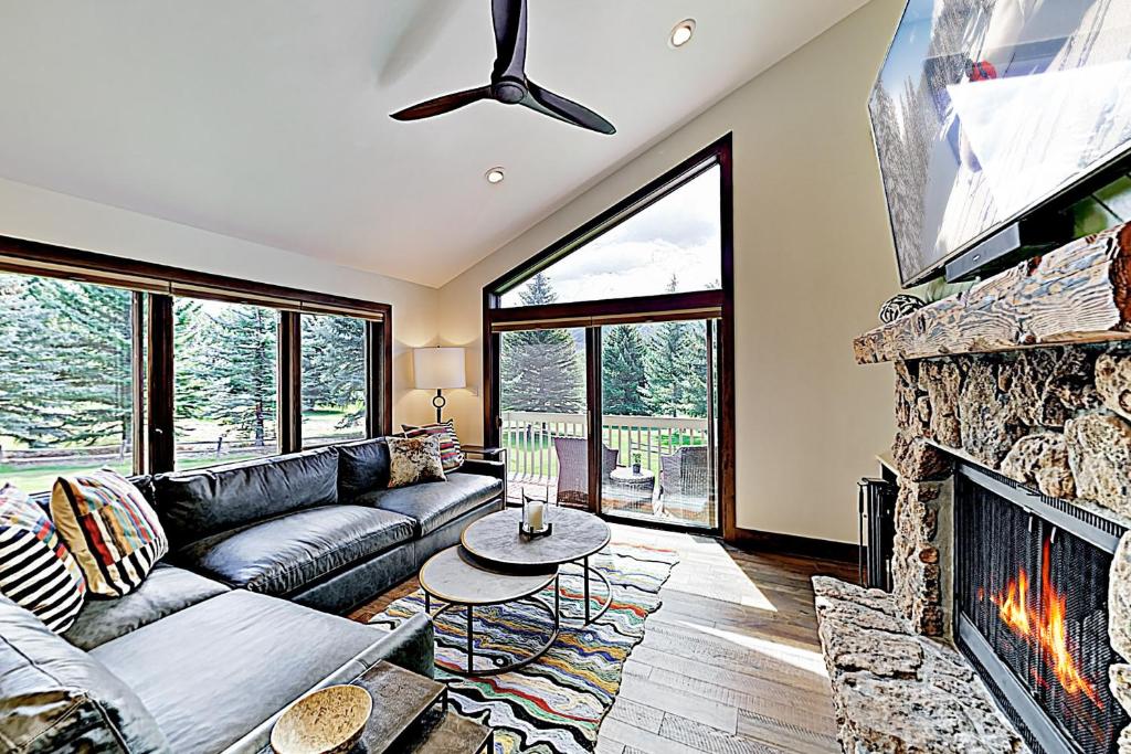 Buck Creek C203, Avon (updated prices 2024)