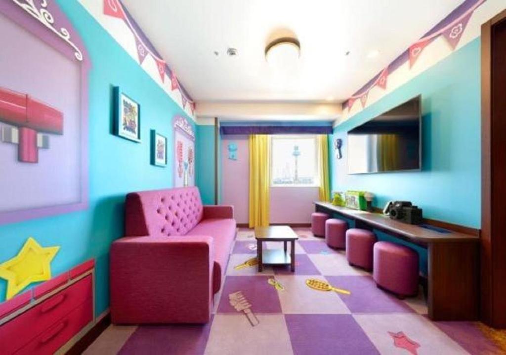 TV a/nebo společenská místnost v ubytování LEGOLAND New York Resort