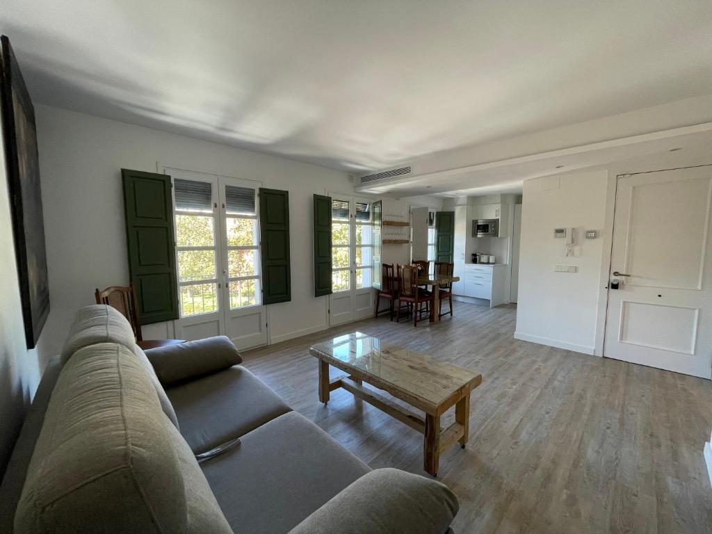 Modern apartment in the heart of Old Town Girona - Housity